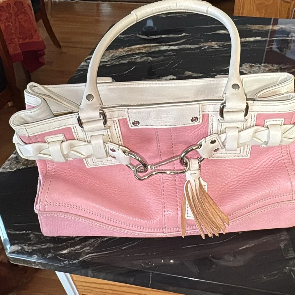 Coach Pink and White leather Shoulder Bag - Picture 2 of 11
